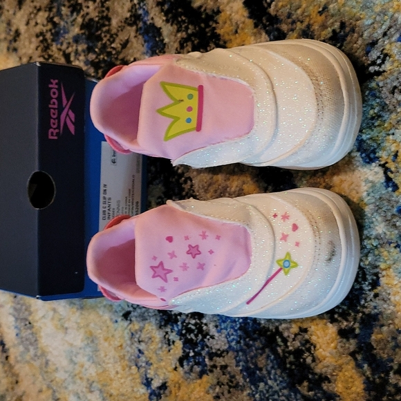 Kids toddler shoes **worn once - Picture 1 of 5